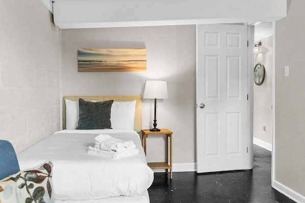 6 Schlafzimmer, Schreibtisch, Bügeleisen/Bügelbrett, kostenloses WLAN