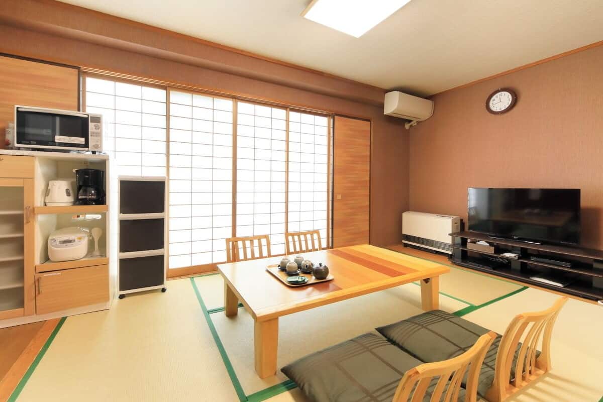 Habitación de estilo japonés, para no fumadores | Caja de seguridad en la habitación y wifi gratis 