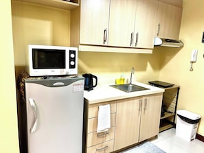 Room, 1 Bedroom, Accessible, Patio | Interior - Room-staycation Away From Home (Makati)