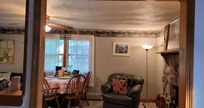 Serene 3-bedroom cottage with AC in charming West Suffield