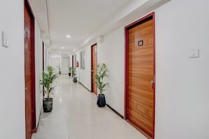 Interior - Collection O Vadodara Airport Formerly (Vadodara)