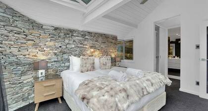 Lakeview Spa Retreat | Peninsula Escape