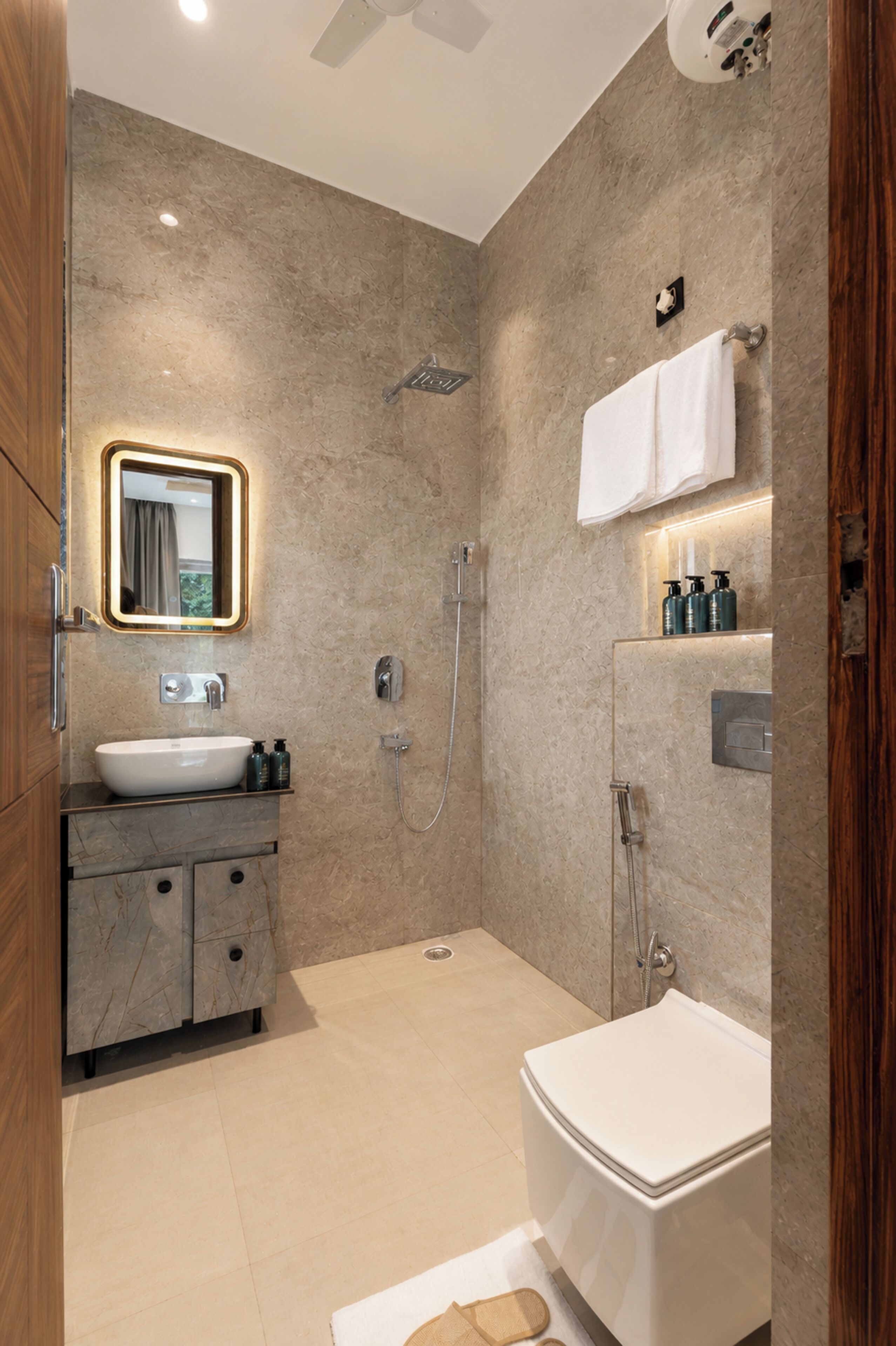 Deluxe Villa | Bathroom