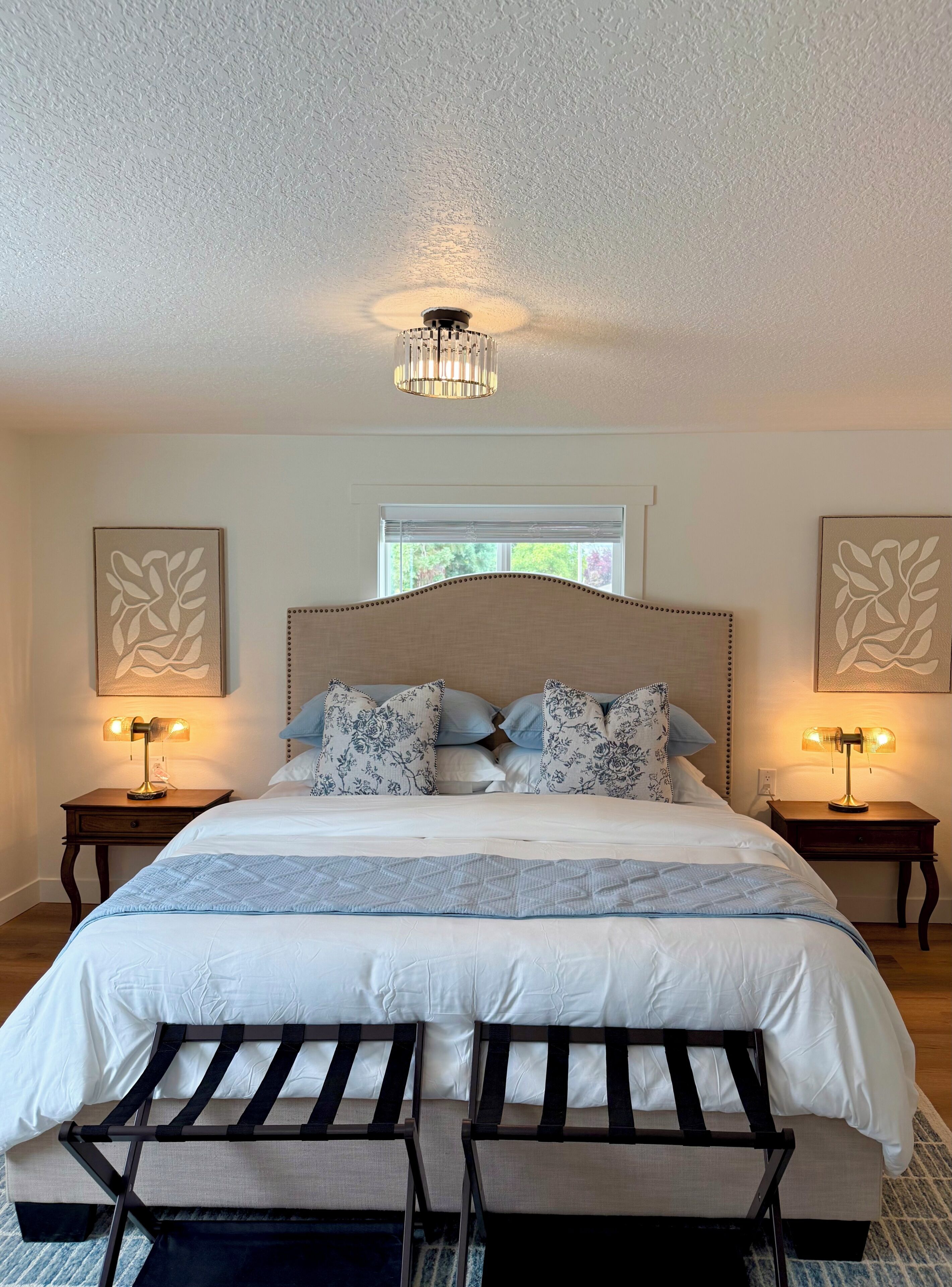 3 bedrooms, iron/ironing board, travel crib, WiFi (free)
