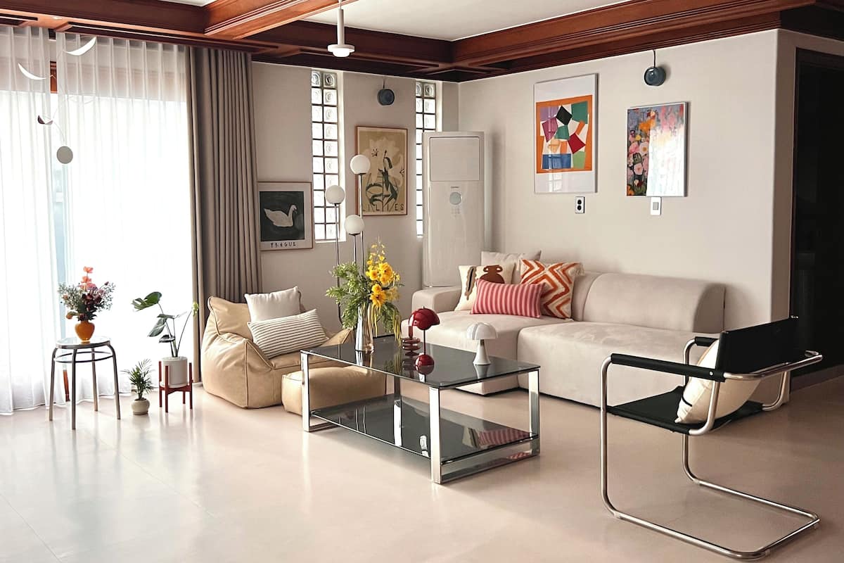 Standard House | Living room