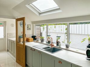 Kitchen | White House by the Sea, Withernsea - White House by the Sea (Withernsea)