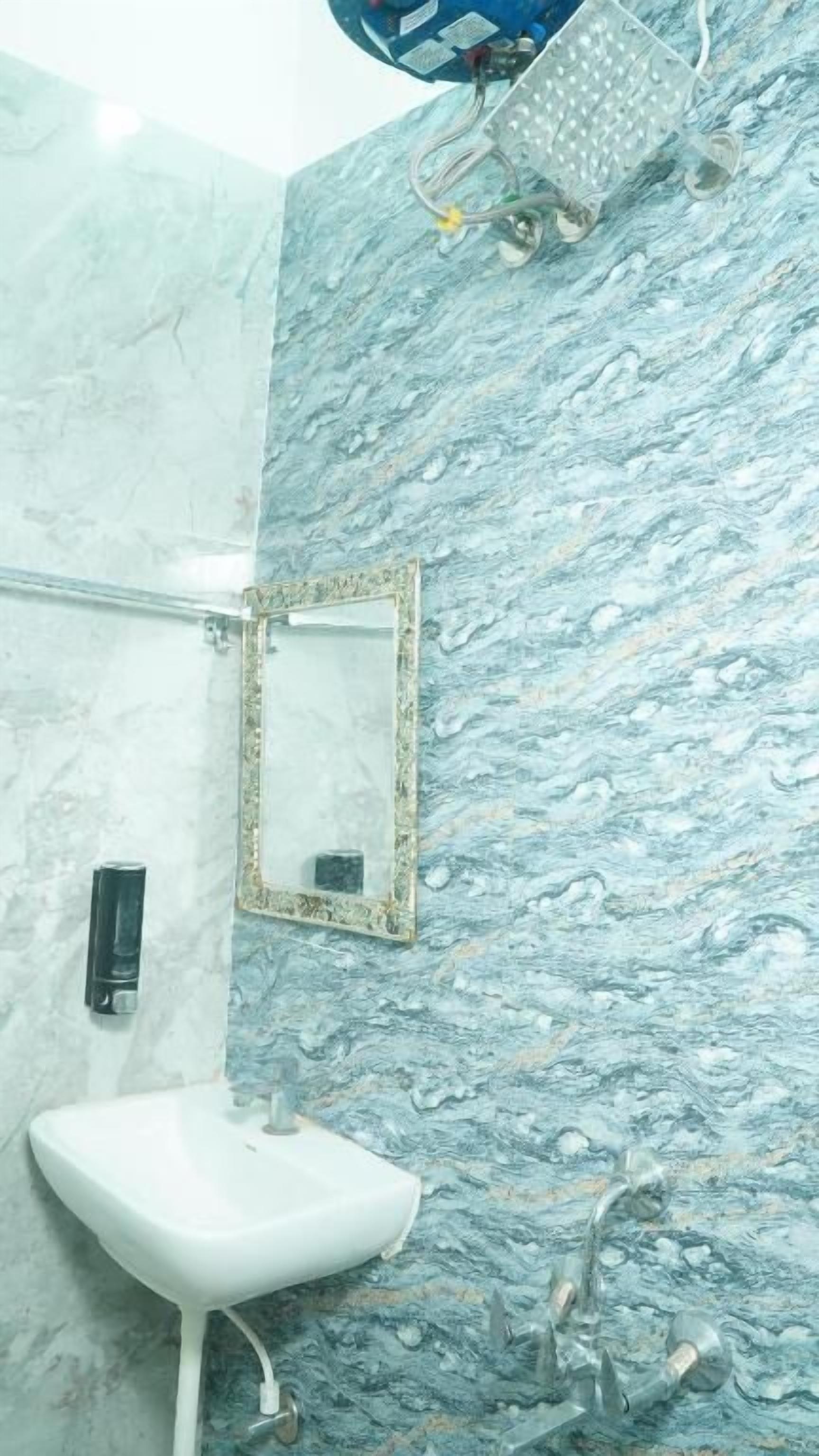 Bañera, toallas y jabón
