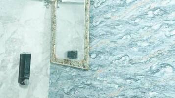 Bathtub, towels, soap