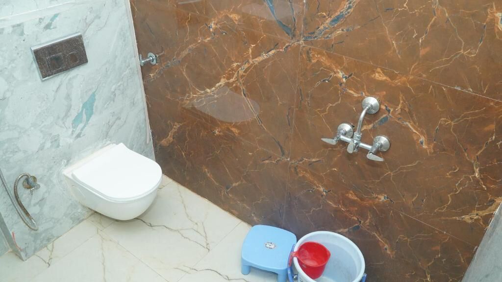 Bañera, toallas y jabón