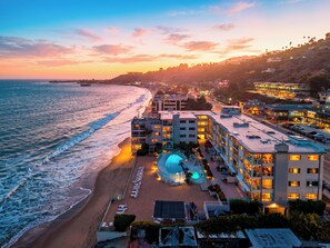 Beach - Ocean-View Balcony + Shared Pool & Spa | Carbon Beach | Carbon & Coast (Malibu)