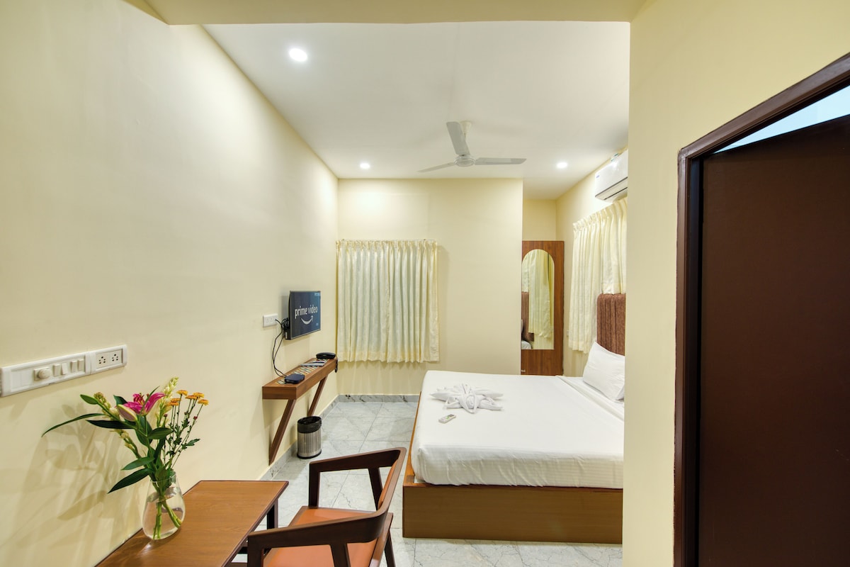 Chambre Standard double | Accès au Wi-Fi (inclus), literie fournie