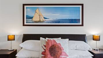 1 bedroom, iron/ironing board, internet