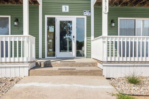 2B/2BA Near ND | Private Balcony | Walk to Campus