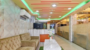 Khu sảnh