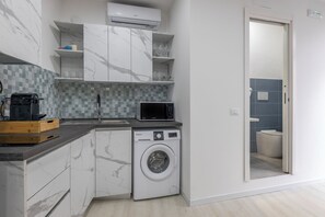 Private kitchen - Vrbo Property (Catania)