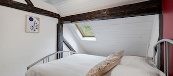 Maison de vacances « Le Chalet Cozy & Spa » : vue montagne, terrasse, Wi-Fi, jacuzzi privé