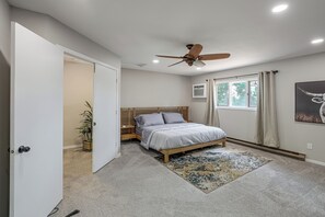 Room - Tasteful Townhome Near Black Hills National Forest (Rapid City)