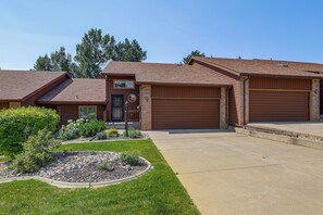 Exterior - Tasteful Townhome Near Black Hills National Forest (Rapid City)