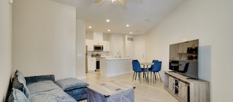2 Mi to Dtwn Crowley! 3-Unit Rental