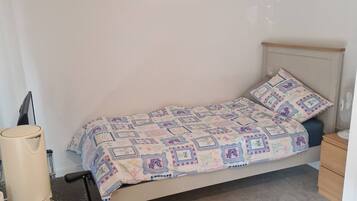 Internet, bed sheets
