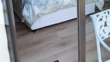 2 sovrum och sängkläder