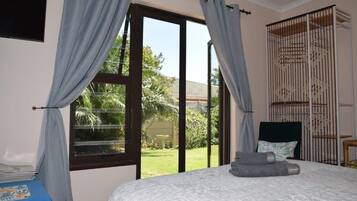 2 bedrooms, bed sheets
