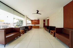 Lobby - Super Collection O Kottayam (Kottayam)