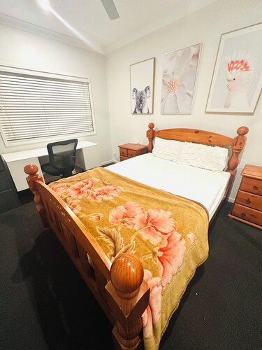 Serene Guest Room Retreat in Caloundra West