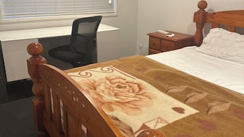 1 bedroom, iron/ironing board, internet