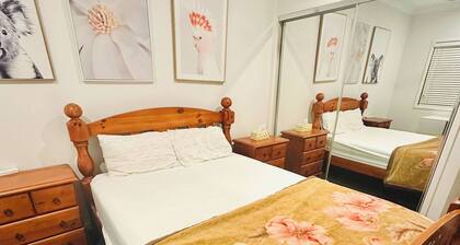 Cozy Room Rental in Caloundra West with Private Facilities