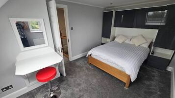 5 slaapkamers, internet, beddengoed