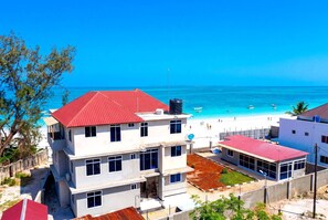 Exterior - Uroa Beachfront Apt Direct Sand (Zanzibar, Uroa)