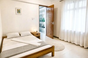Room - Private Beachfront Apartment with Ocean Views in Zanzibar (Zanzibar, Uroa)
