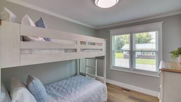 3 Schlafzimmer, Bügeleisen/Bügelbrett, Reisekinderbett, Internetzugang