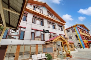 Exterior - Collection O Rajbagh (Srinagar)