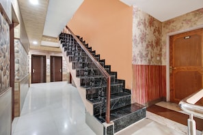 Interior - Collection O Rajbagh (Srinagar)