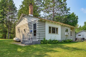 Exterior - Long Lake Getaway w/ Dock & Hot Tub in Bigfork (Bigfork)