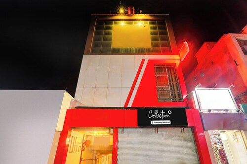 Super OYO Collection O Alambagh