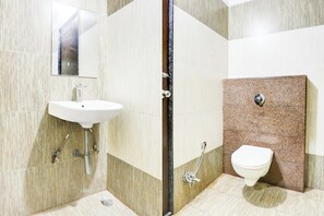 Suihku, ilmaiset hygieniatuotteet, pyyhkeet, saippua