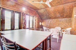 Dining - Collection O Foreshore Road Srinagar (Srinagar)