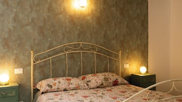 1 bedroom, iron/ironing board, bed sheets