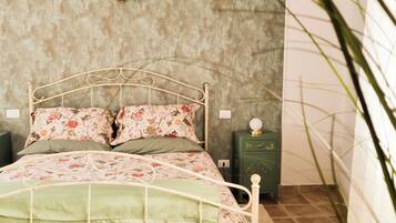 1 Schlafzimmer, Bügeleisen/Bügelbrett, Bettwäsche