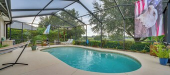 Remote Work Extended Retreat Near Theme Parks!