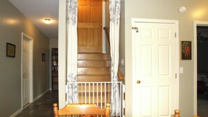 Unclassified image, 5 of 28, button - Adventure Base in Andrews: Cozy Family Apt (Andrews)