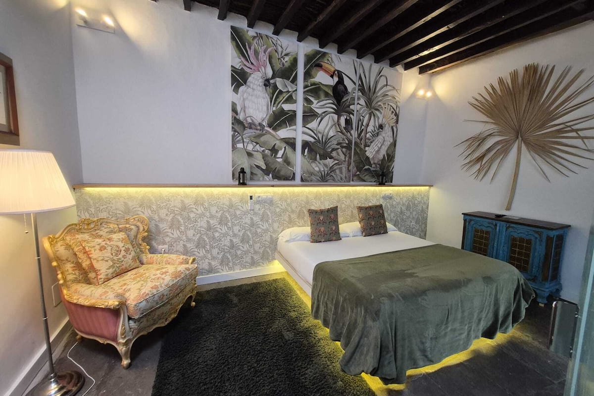 Quarto | Cofres nos quartos, ferros/tábuas de passar roupa, Wi-Fi de cortesia