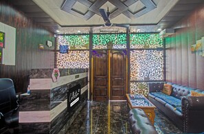 Lobby - Collection O Kursoo Rajbagh (Srinagar)
