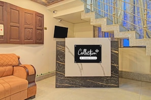 Lobby - Collection O NIT Srinagar (Srinagar)