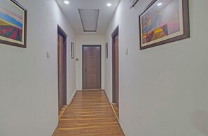 Interior - Collection O NIT Srinagar (Srinagar)