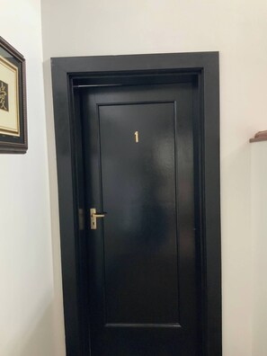 Interior - Room-single Room With Shared Bathroom 1 (Johannesburg)