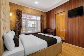 Classic Room | WiFi (free) - Collection O Shalimar Garden Srinagar (Srinagar)